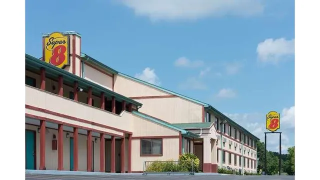 Super 8 by Wyndham Hancock MD