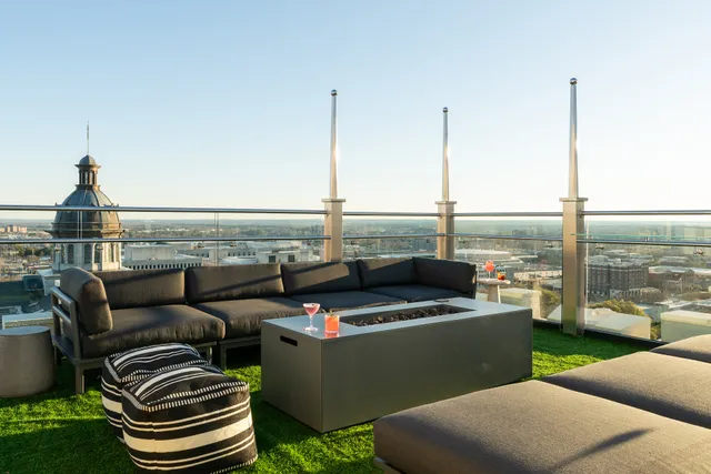 Moxy Columbia Downtown