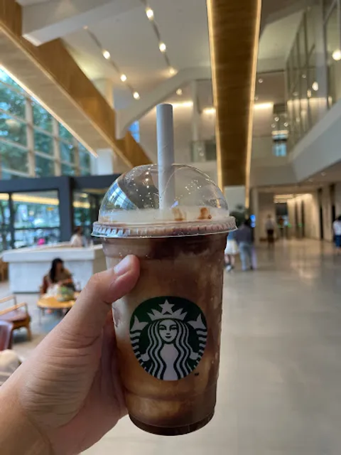 Starbucks Arc Place