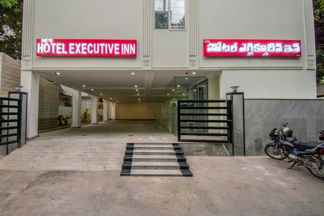 Townhouse Benz Circle MG Road New Hotel Executive Inn