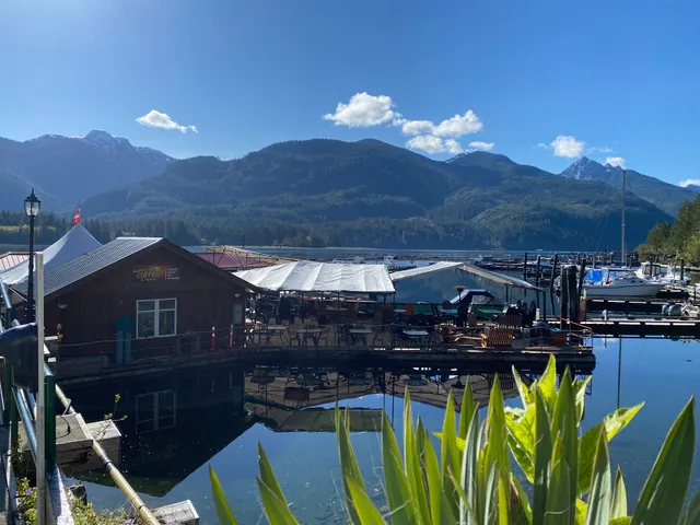 Westview Marina and Lodging