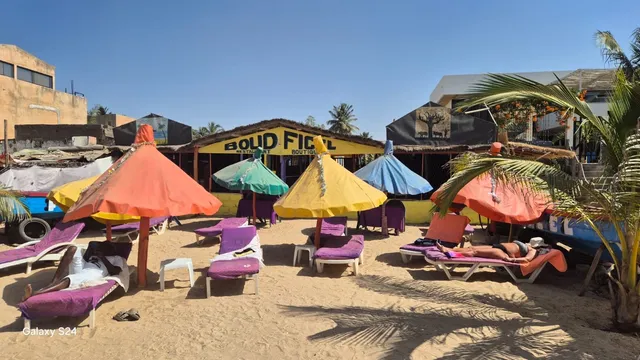 Chez Coumba et Daniel chambre d'hôtes 17000f/ nuitée plus petit déjeuner compris dans le prix