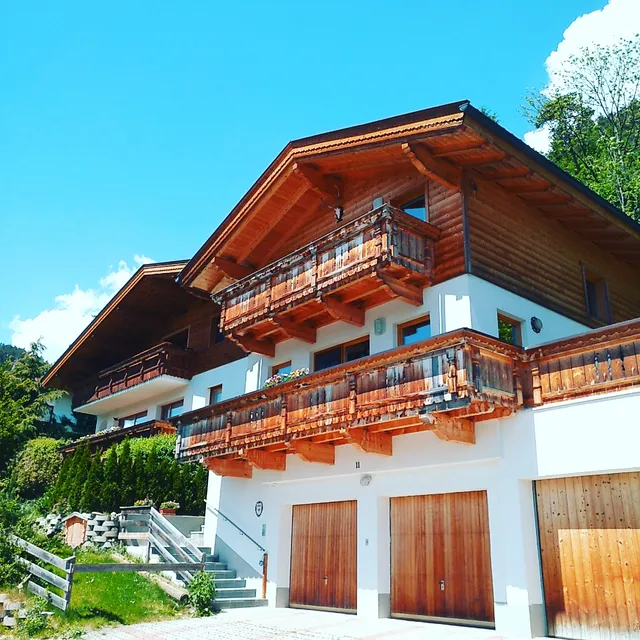 Ferienhaus Chalet Schlossblick