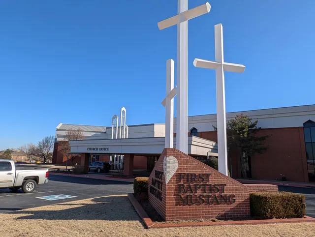 First Baptist Mustang