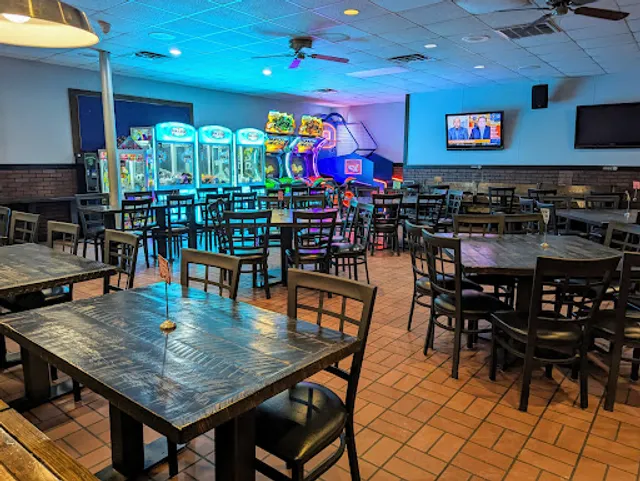 Charlie's Pub & Eatery