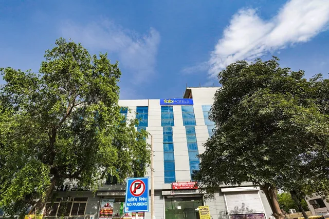 FabExpress Kapashera Residency