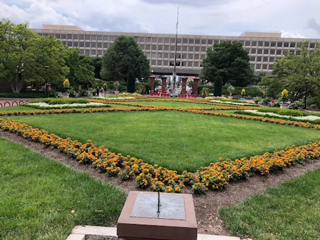 Smithsonian Castle Information Center