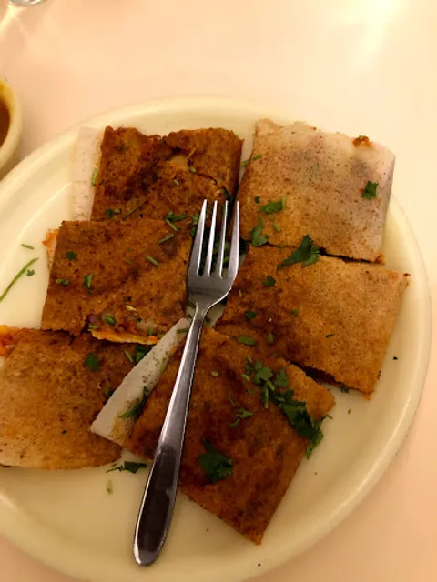 Ruchi Restaurant (Veg)