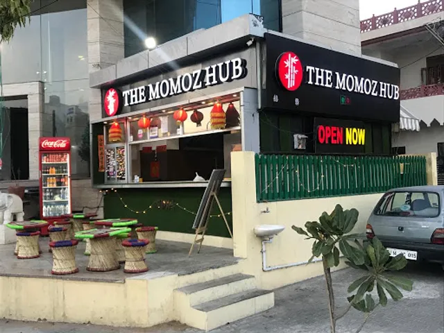 The Momoz Hub
