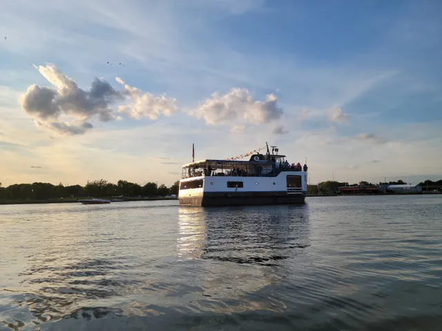 Bay City Boat Lines - Business Office