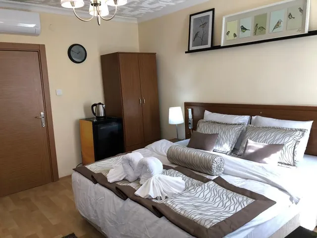 Palyaço karaoke bar & otel