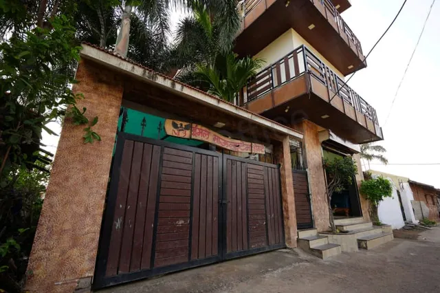 MB Eagle Mountain HOTEL