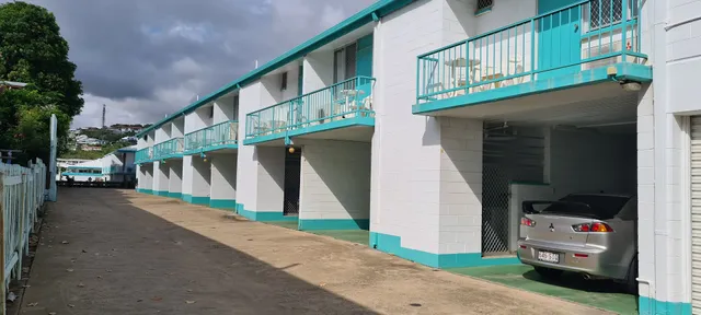 Emthree Seaside Apartments