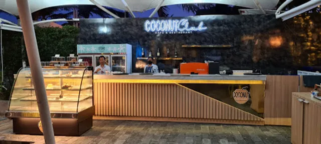 Coconut Club Cafe & Restaurant