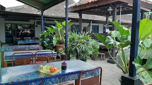 Soto Tan Proyek (Mbah Lurah)