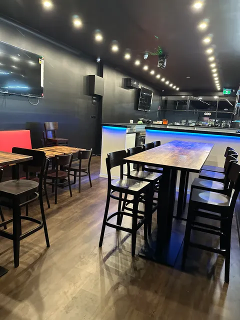 ShiShi Bar and Grill