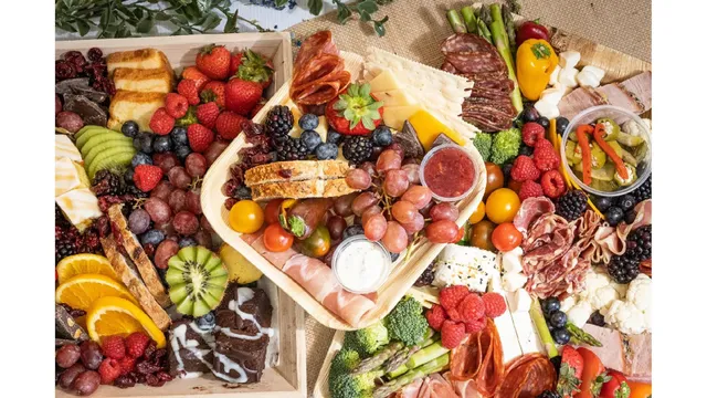 Graze Craze Charcuterie Boards & Boxes