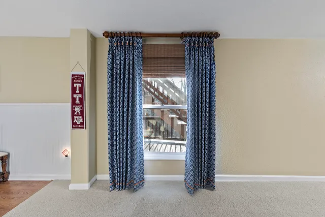 Sunshine Draperies, Blinds, Shades & Shutters