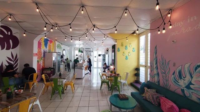 Purpura Juice Bar & More