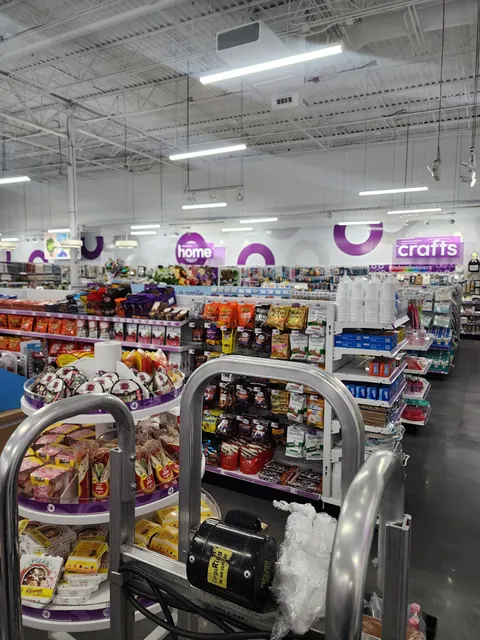 The Shoppes on Burbank