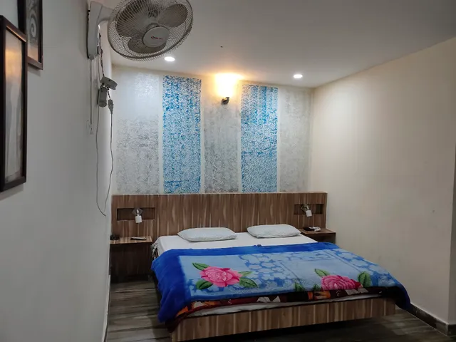 OYO Home 18980 City Inn Stay Near Railway Station