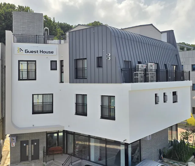 Incheon Airport Guesthouse L