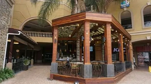 Momo Shawarma by Cafesserie