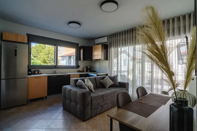 Unique Living Apartments