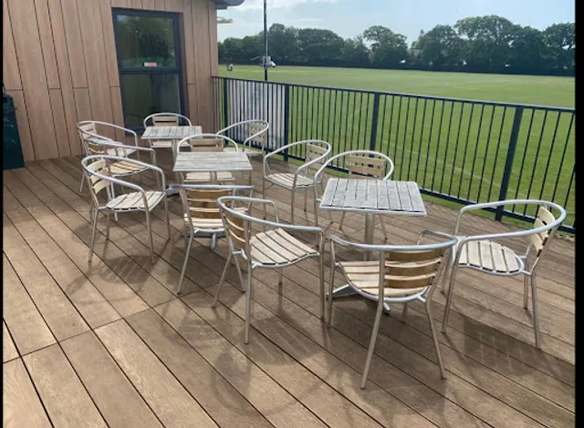 Doris & Joy's Cafe in the Park