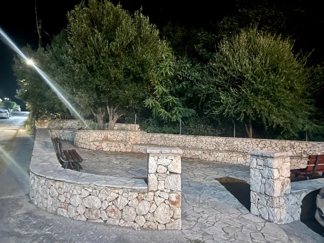 Helen's Studios & Apartments