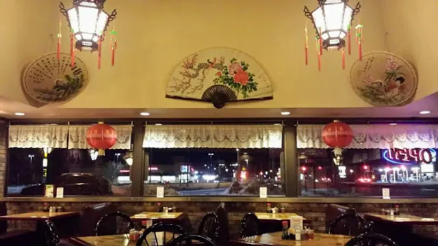 WOK KING Chinese Restaurant