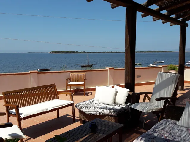 B&B Laguna Phoenicians