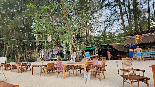 Nok Restaurant - Bar