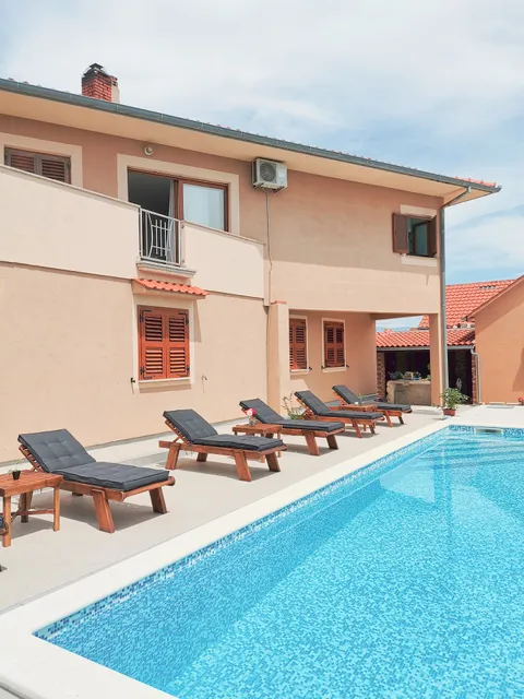 Apartments Matešić