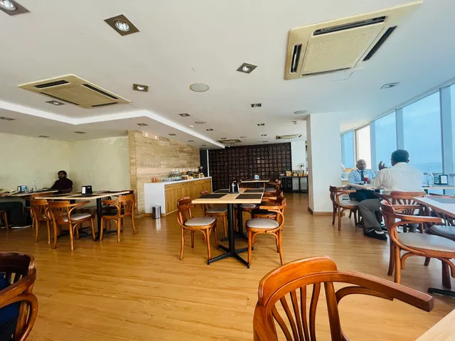 Salt Café & Restaurant