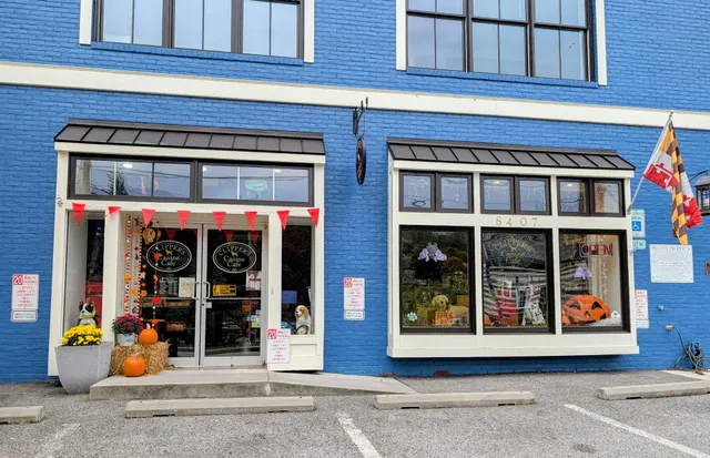 Clipper's Canine Cafe