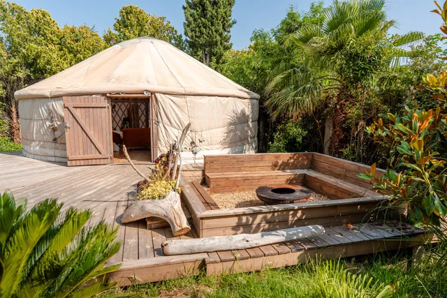 Quatre Murs Et Un Toit