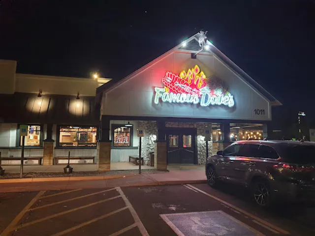 Famous Dave's Bar-B-Que