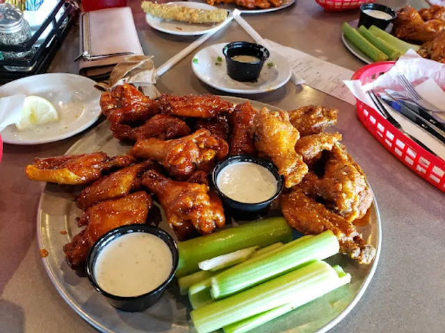 Pluckers Wing Bar