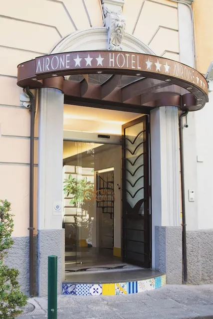 Hotel Airone
