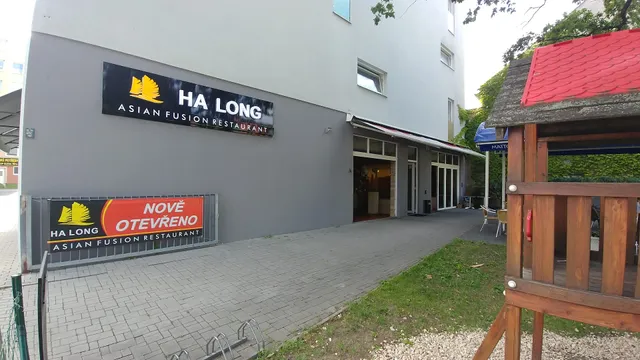 Ha Long Restaurace Uhřiněves