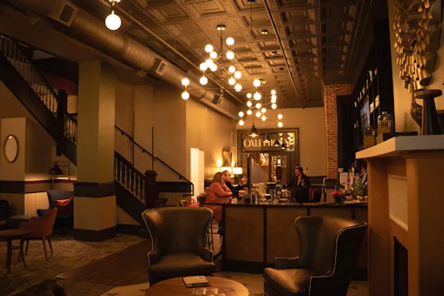 Oxley House | Restaurant & Cocktail Bar