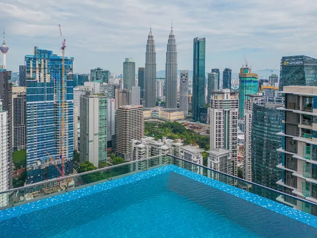 Eaton Residence Suites KLcc