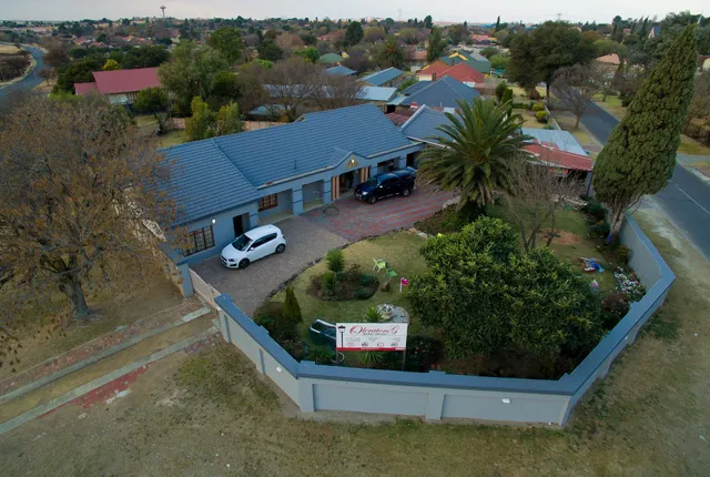 Oleratong Guesthouse