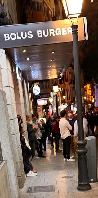 Bolus Burger Gran vía - Callao