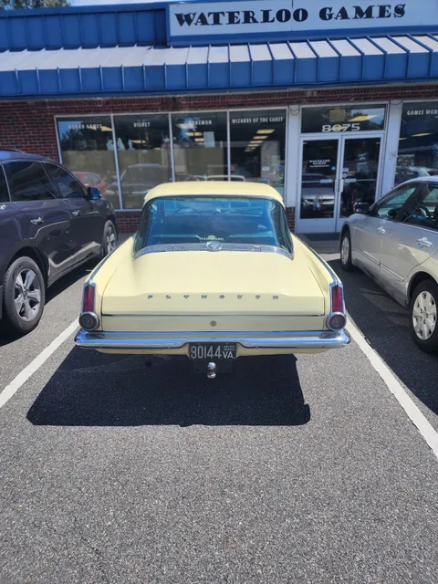 Charlie's Barber Shop