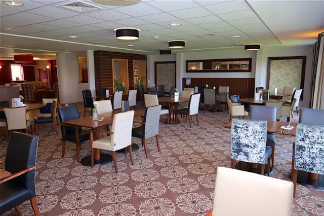 Edgar's Restaurant & Bar