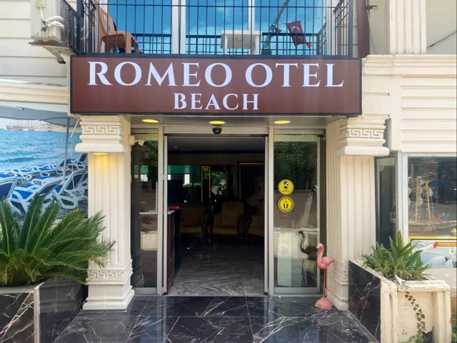 Romeo Beach Otel