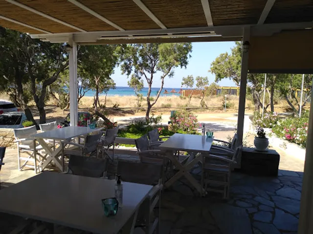 Breeze Restaurant Tinos