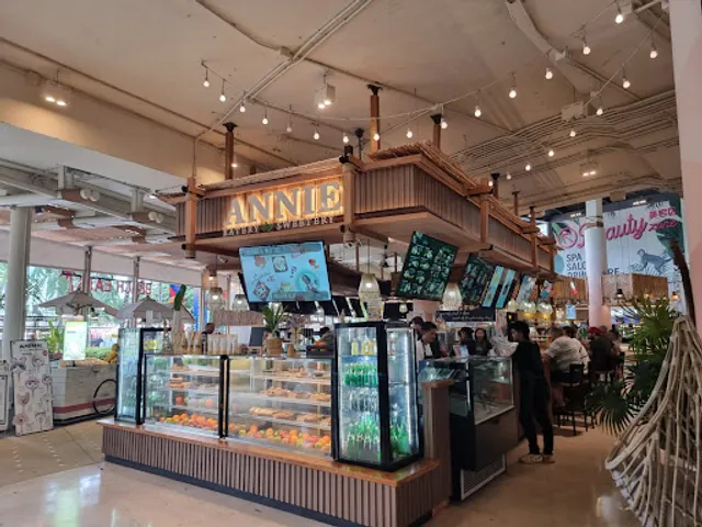 ANNIE 𝐬𝐰𝐞𝐞𝐭𝐞𝐫𝐲 & 𝐞𝐚𝐭𝐞𝐫𝐲-Central Festival